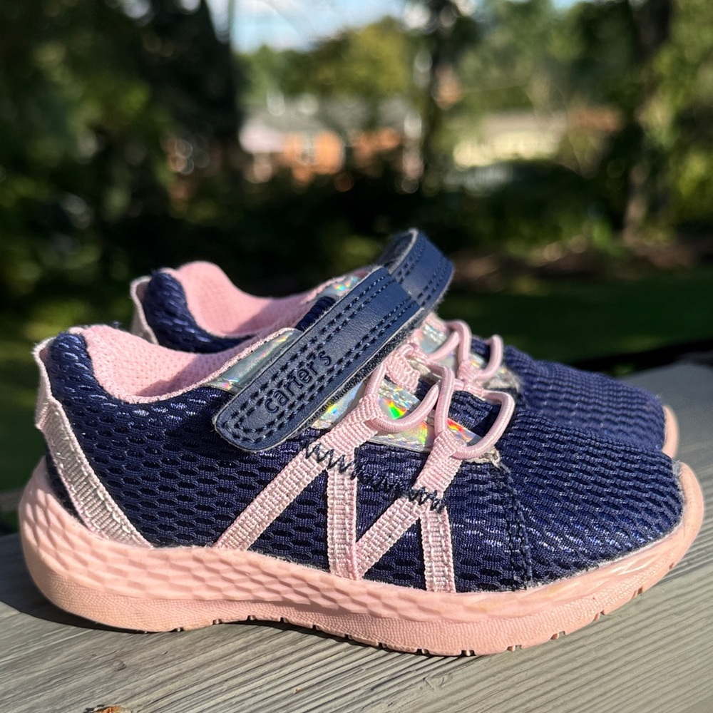 Carter’s Unisex Toddler Hoppy Slip On Athletic Sneaker (Size: 6) EUC